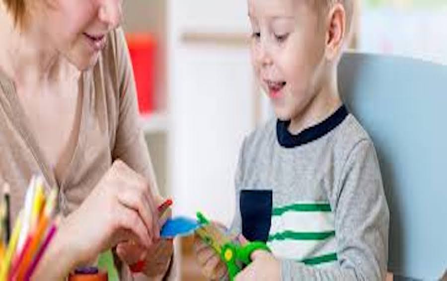 Otizmde Sosyal ve Duygusal Beceriler İle İlgili Tezler